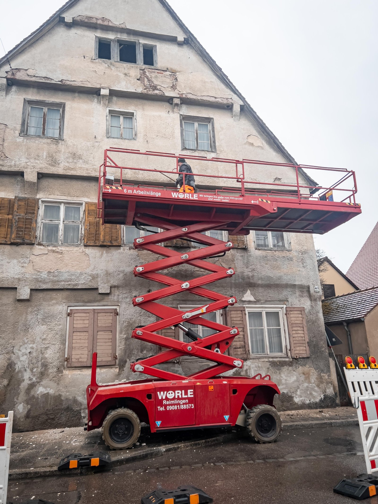 Allrad Scherenbühne Wörle GmbH