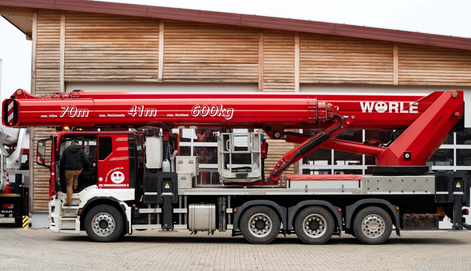 70 Meter Arbeitsbühne Wörle GmbH